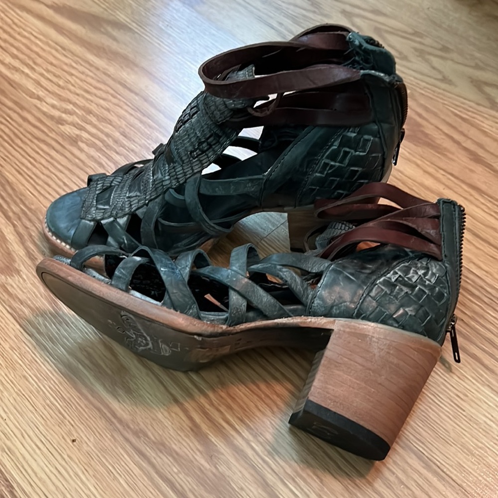 NWOT freebird heels - Picture 2 of 3